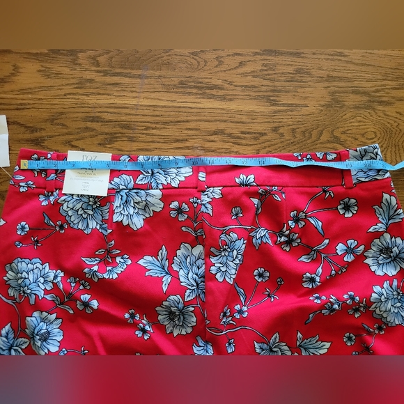 Ankle length floral print pants - Picture 3 of 16